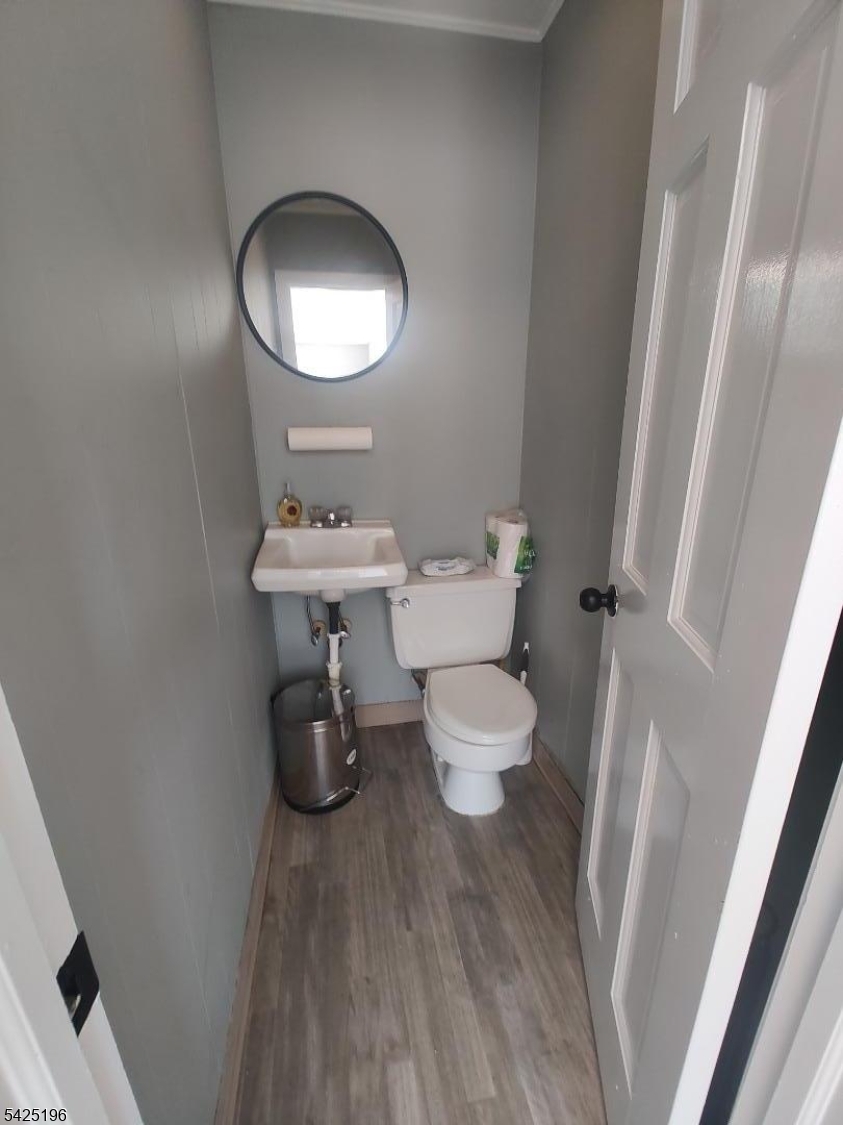 1/2 Bath