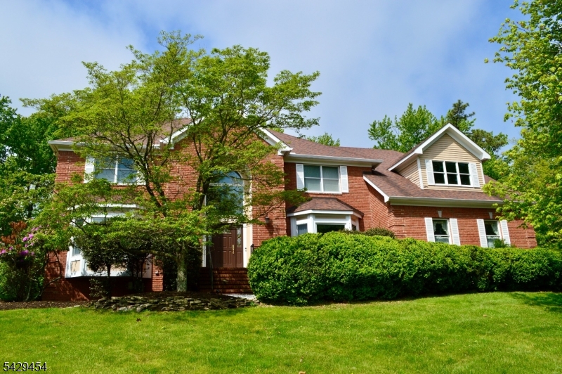 40 Newland Ct, Bridgewater Twp., NJ 08807 Listing Photo  0