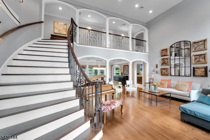 127 Waughaw Rd