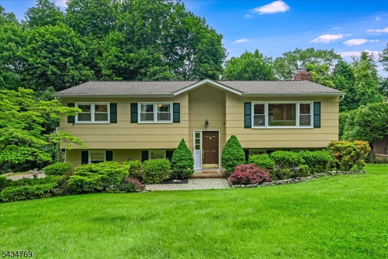 22 Green Apple Rd, Sparta Twp., NJ 07871 Listing Photo  0