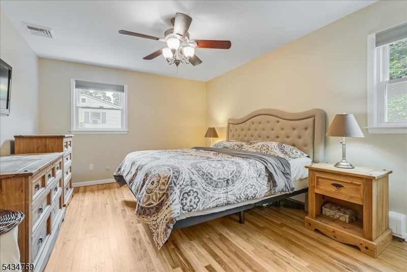 22 Green Apple Rd