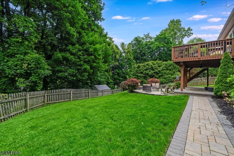 22 Green Apple Rd