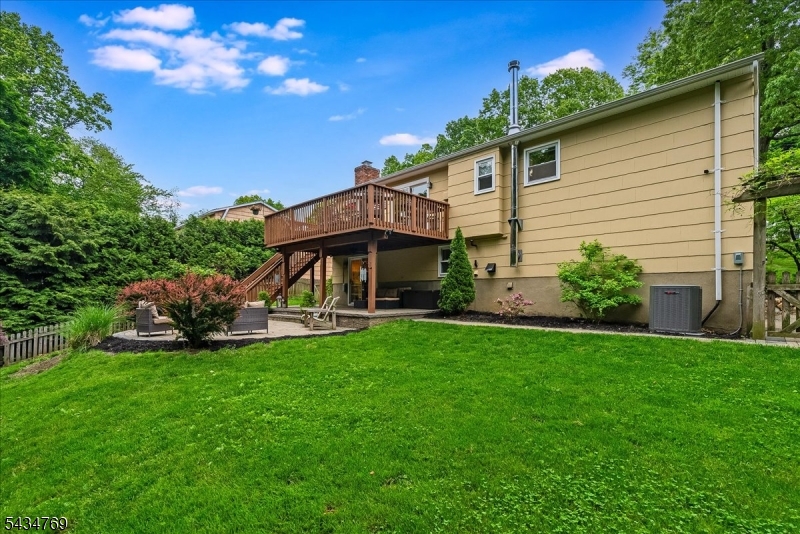 22 Green Apple Rd