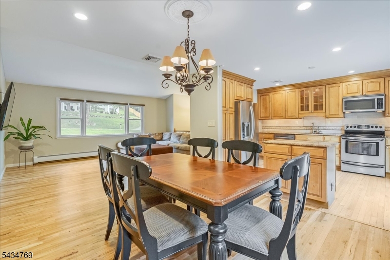 22 Green Apple Rd