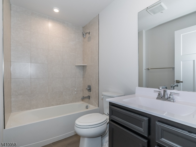 Ground Level Full Bath