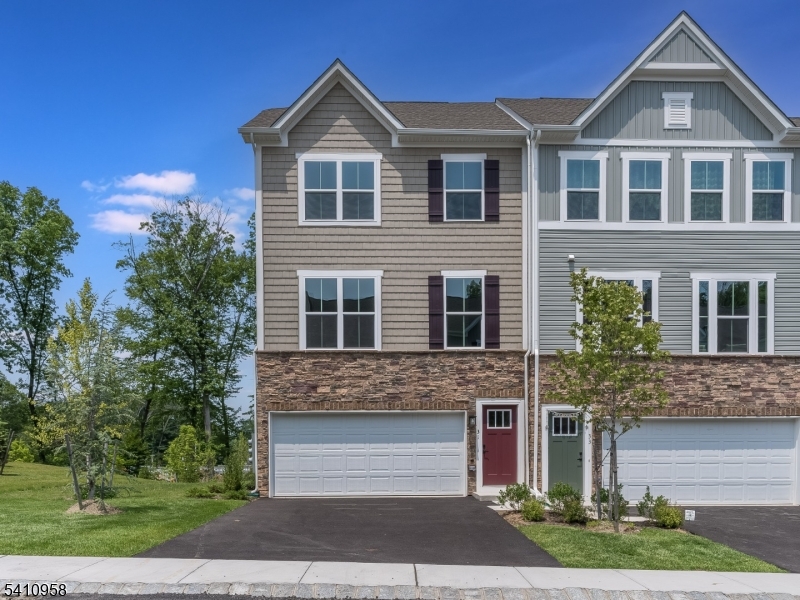 31 Force Dr, Mount Olive Twp., NJ 07828 Listing Photo  0