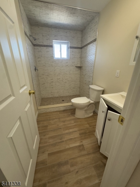 bathroom 2 master bedroom