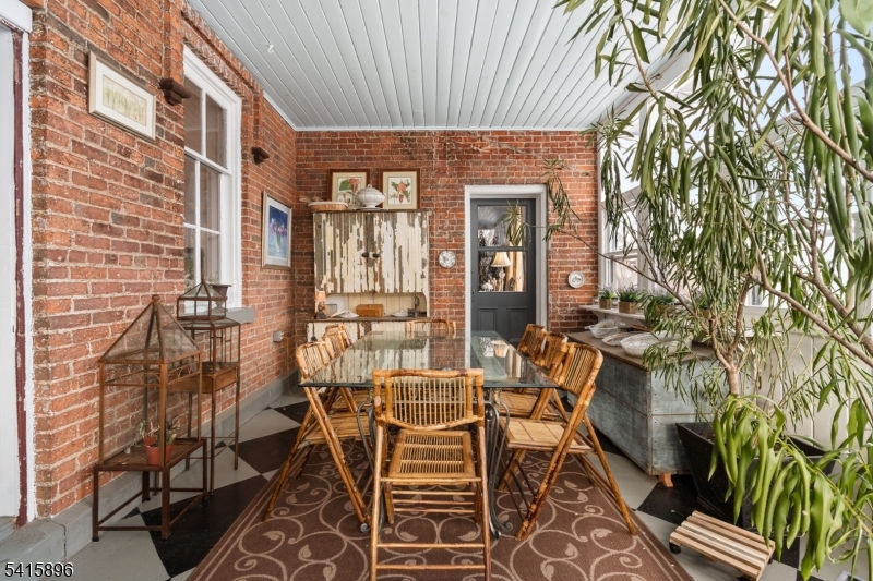 20 Belvidere Ave