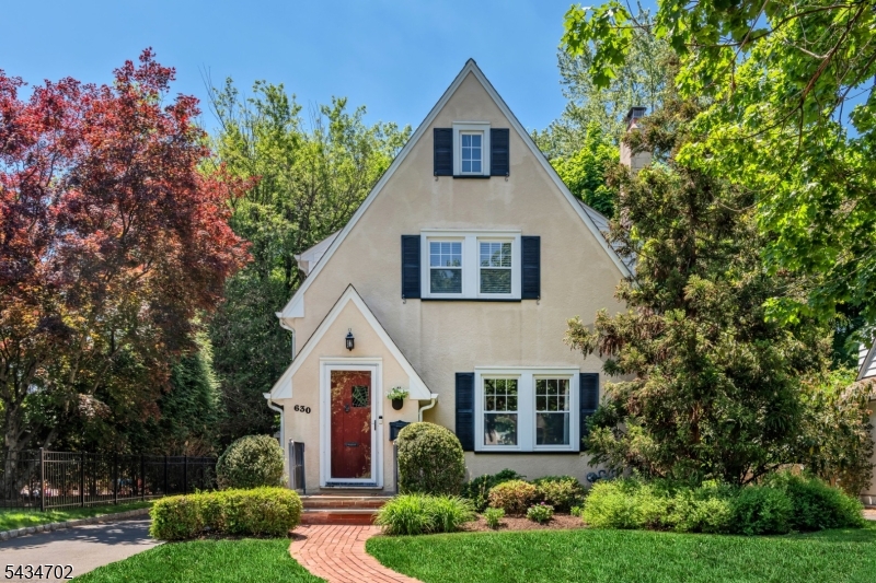 630 Wyndemere Ave, Ridgewood Village, NJ 07450 Listing Photo  0
