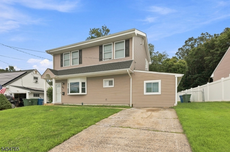 62 Pinetree Dr