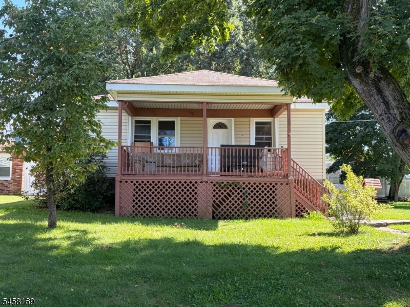 50 Clinton Ave