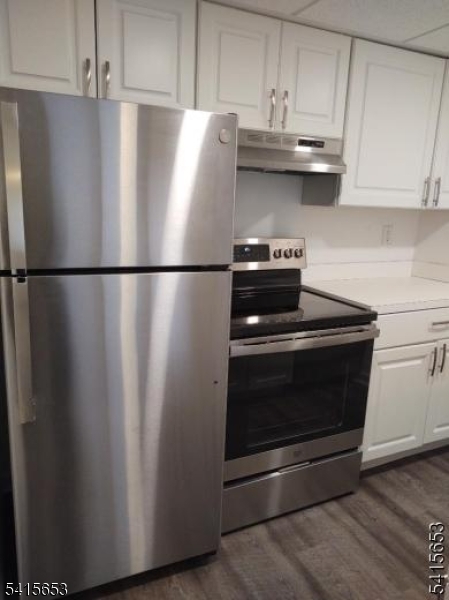 UPDATED W/SS APPLIANCES
