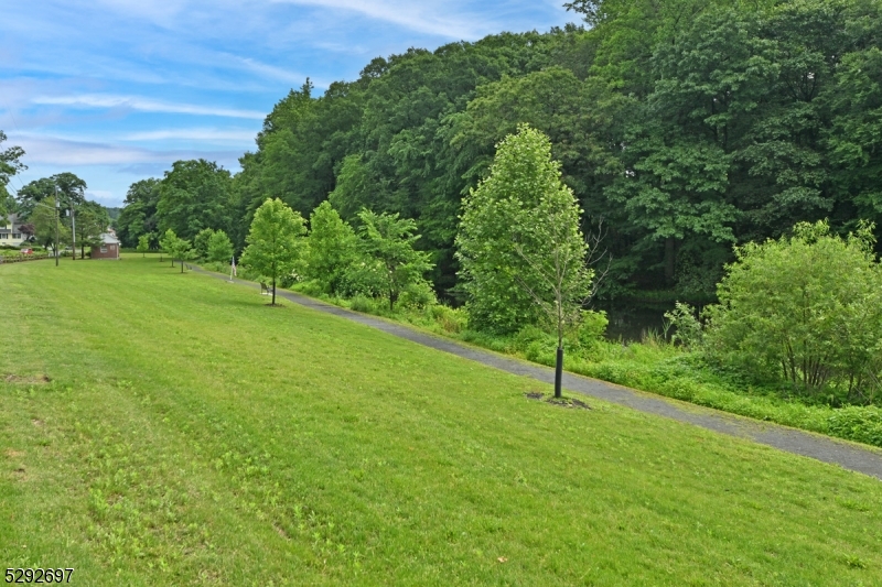 Gypsy Pond Park & biking path