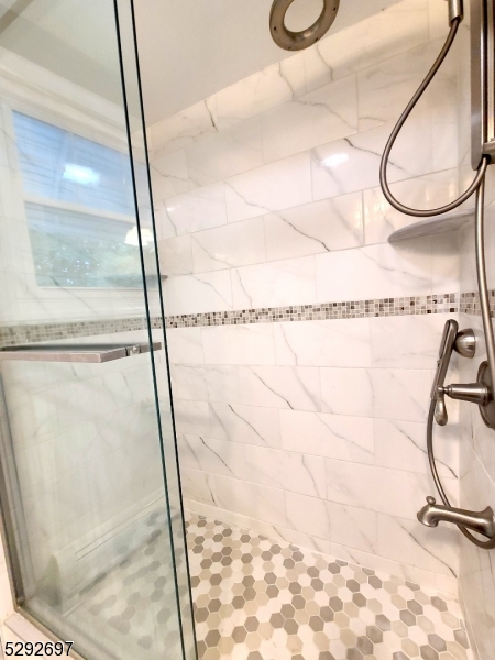 1st Fl shower