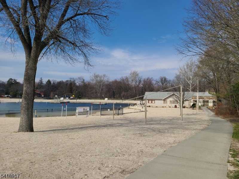 Graydon Pool