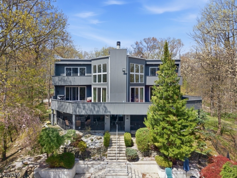 36 Fox Ledge Rd, Kinnelon Boro, NJ 07405 Listing Photo  0