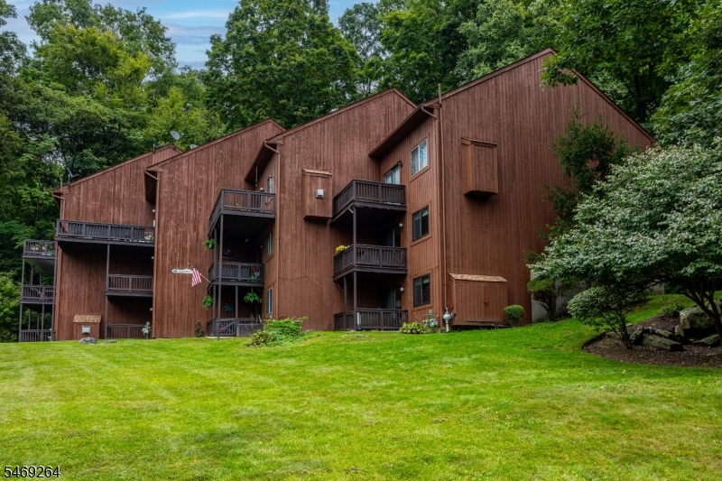 7 Augusta Dr