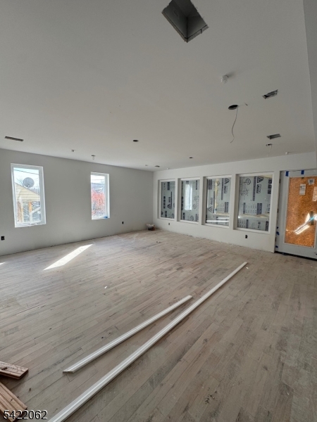 Kitchen/Living Area
