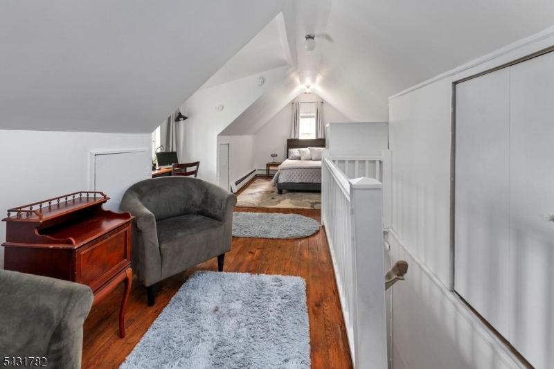 Sitting Area In Master Bedroom
