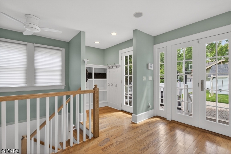 breakfast room / mud room