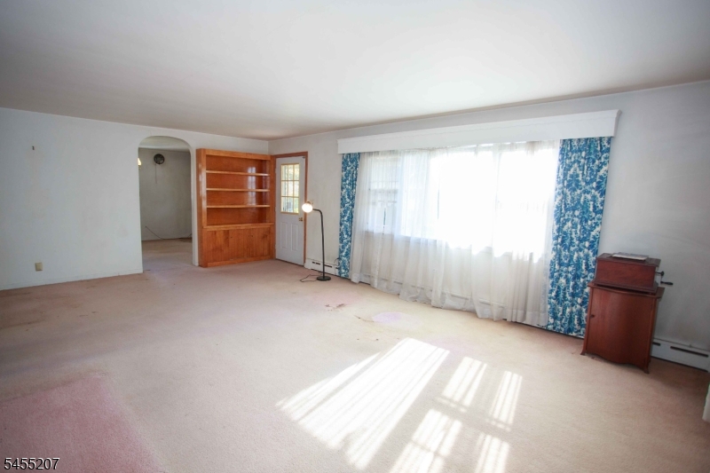 3 Linden Ave