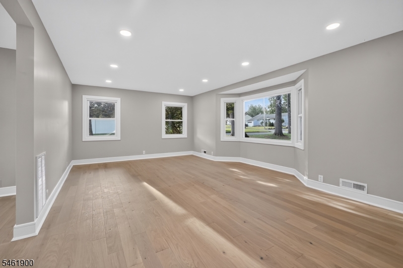 183 Jefferson Ave