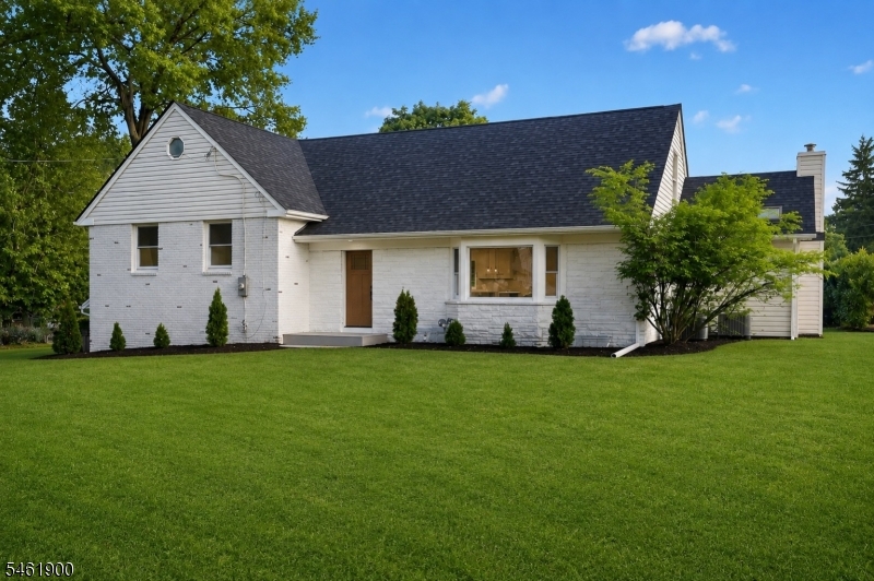 183 Jefferson Ave