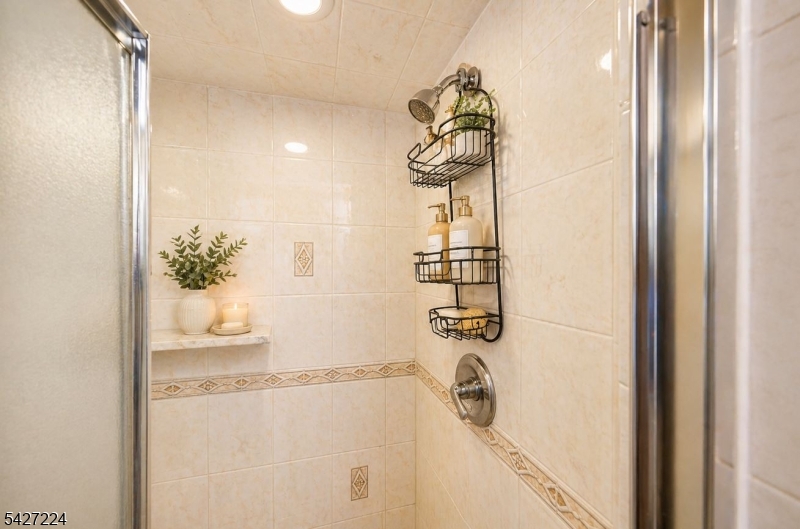 Bath - In law Suite