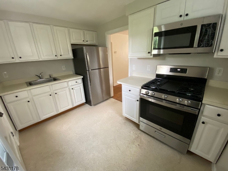 399 Fairview Ave, Dunellen Boro, NJ 08812 Listing Photo  0