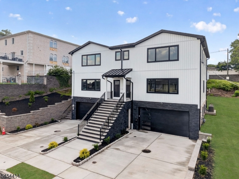 85 Echo Pl B