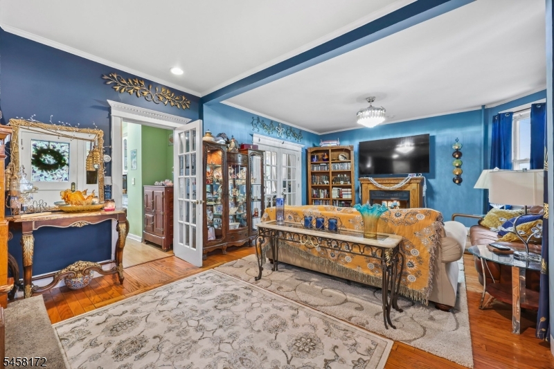 124 Kearny Ave