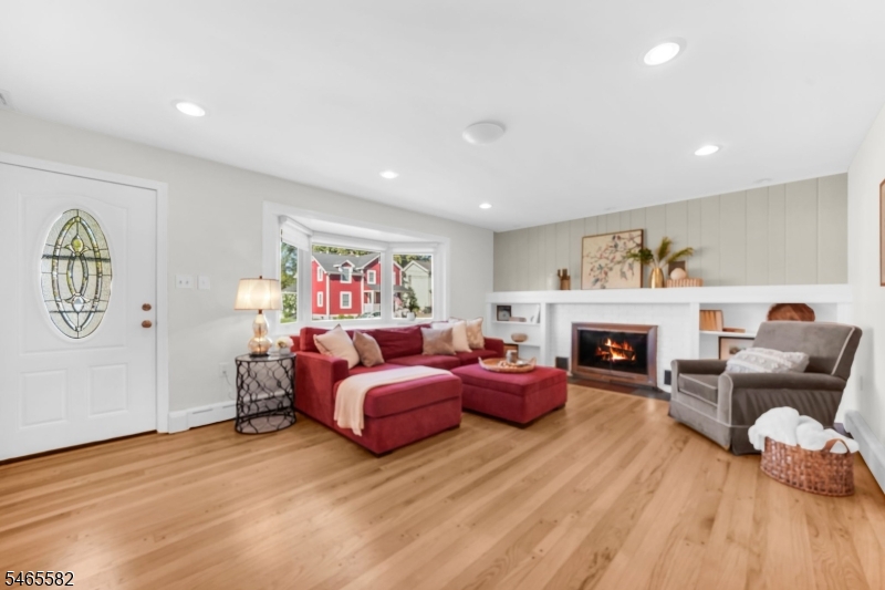 138 Maple Ave