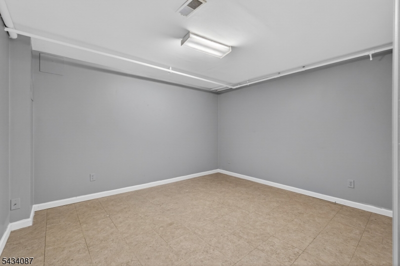 4th Guest Room
