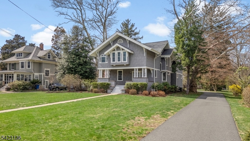 420 Mountainview Ter, Dunellen Boro, NJ 08812 Listing Photo  0