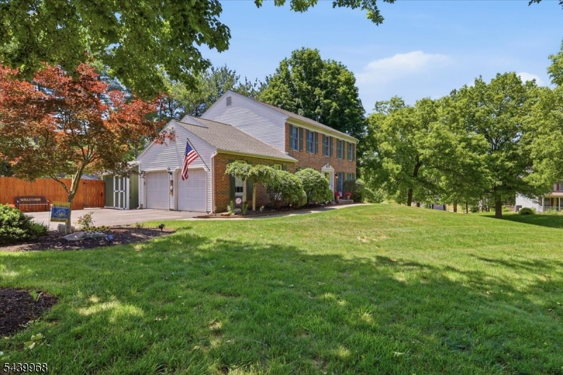 30 Glen Eagles Rd