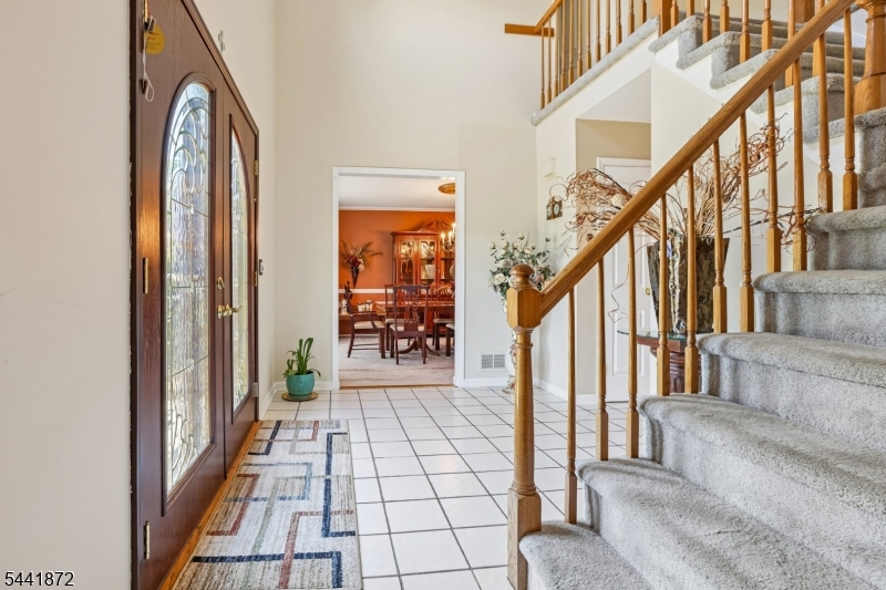 4 Viking Ct