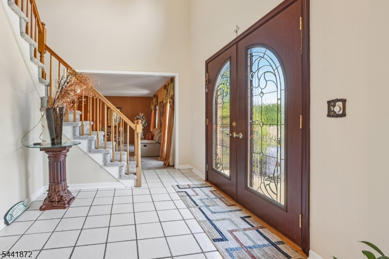 4 Viking Ct