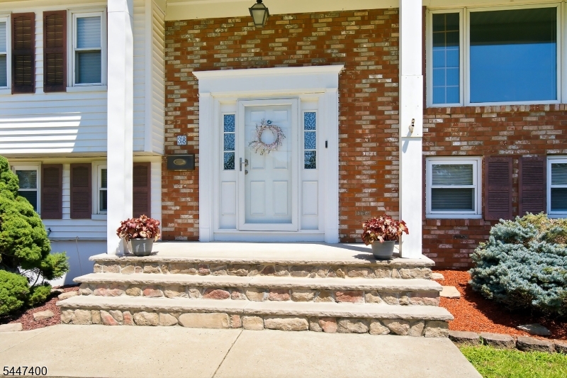 38 Brunswick Dr