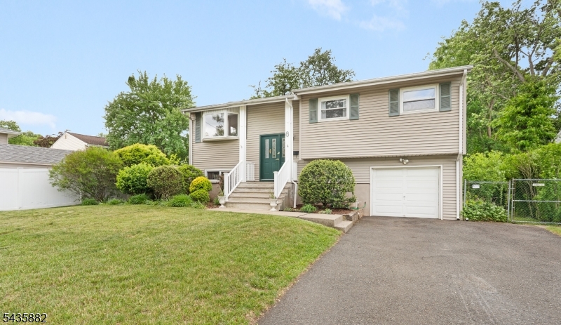 8 Robin Rd, Somerville Boro, NJ 08876 Listing Photo  0