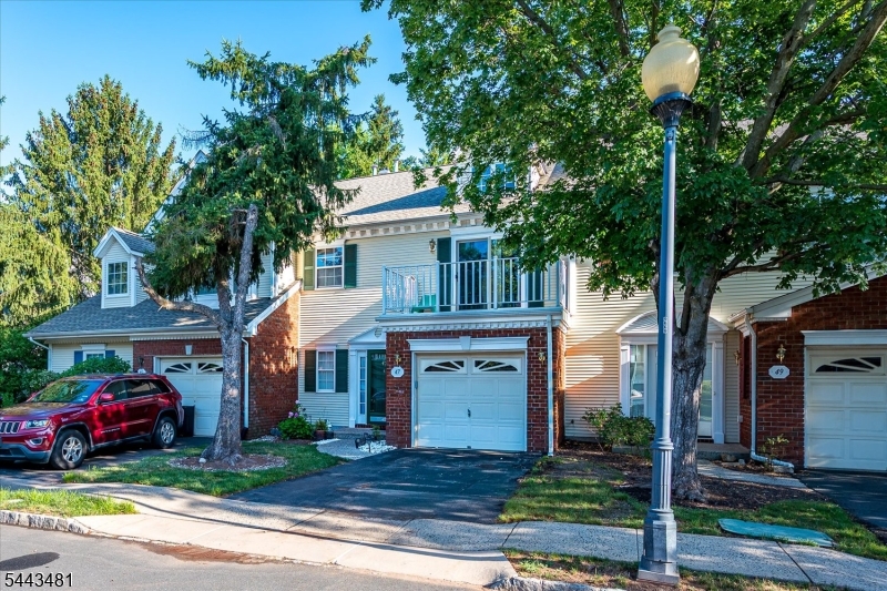 47 Sapphire Ln