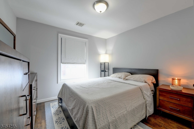 188 Pennington St
