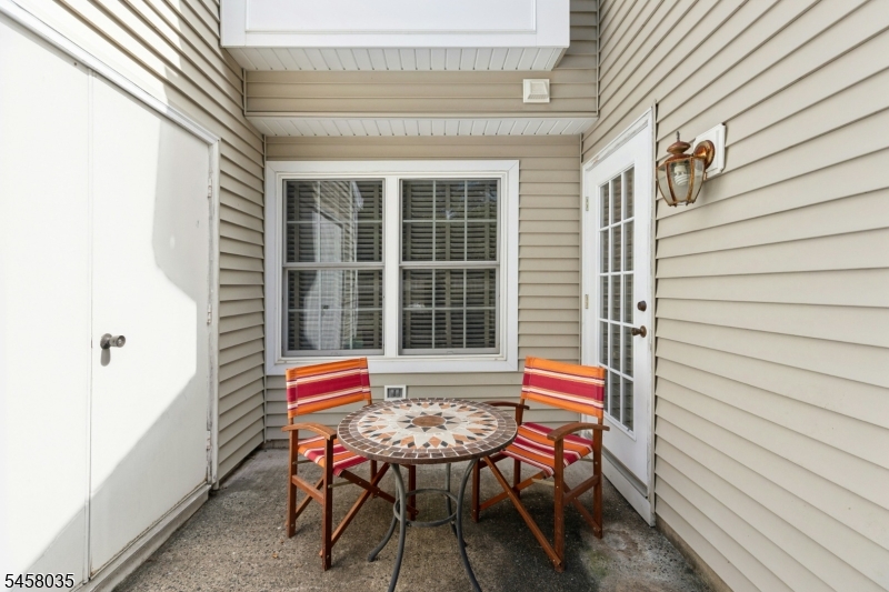 342 Greenbriar-6
