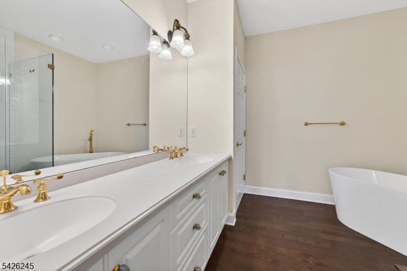 Double Vanity