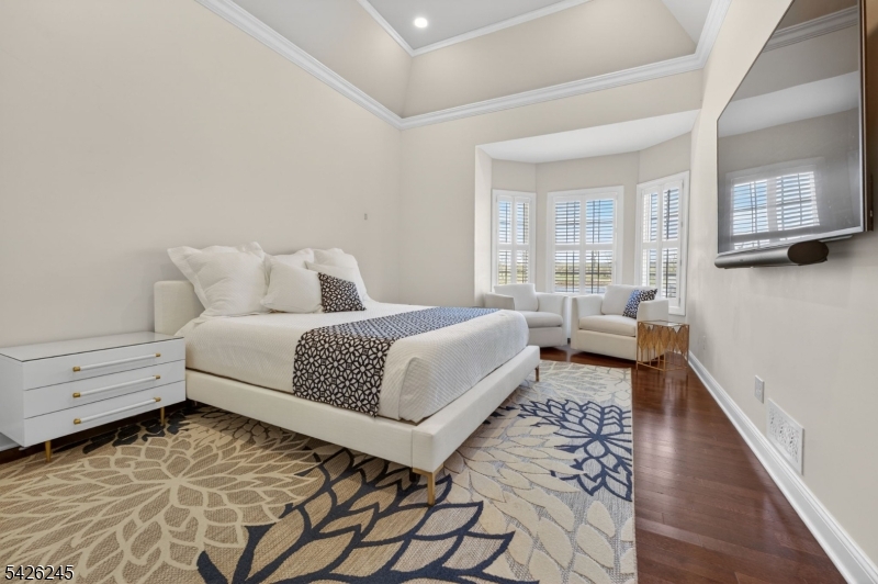 1st Floor Primary Bdrm  Suite