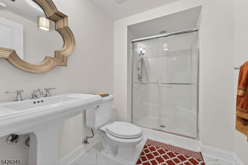 Lower Level Full Bath
