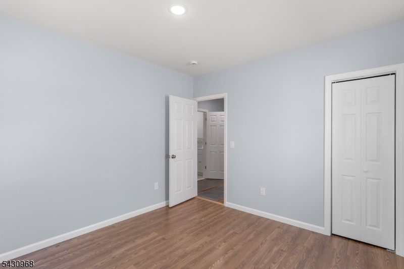 226N Clinton