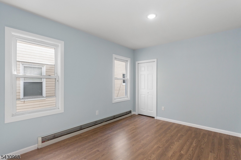 226N Clinton