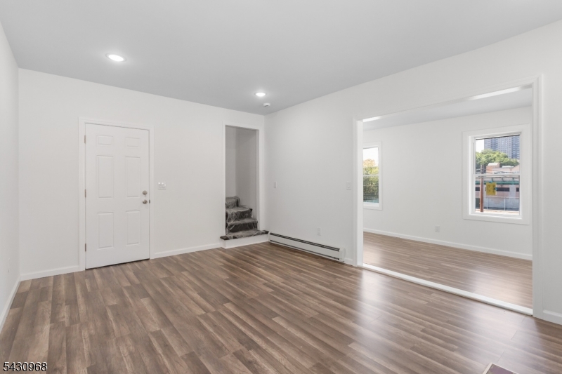 226N Clinton