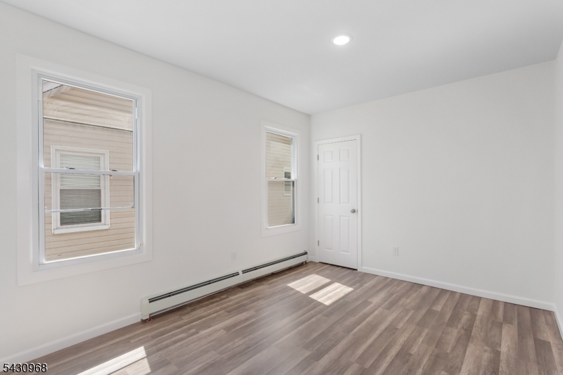 226N Clinton