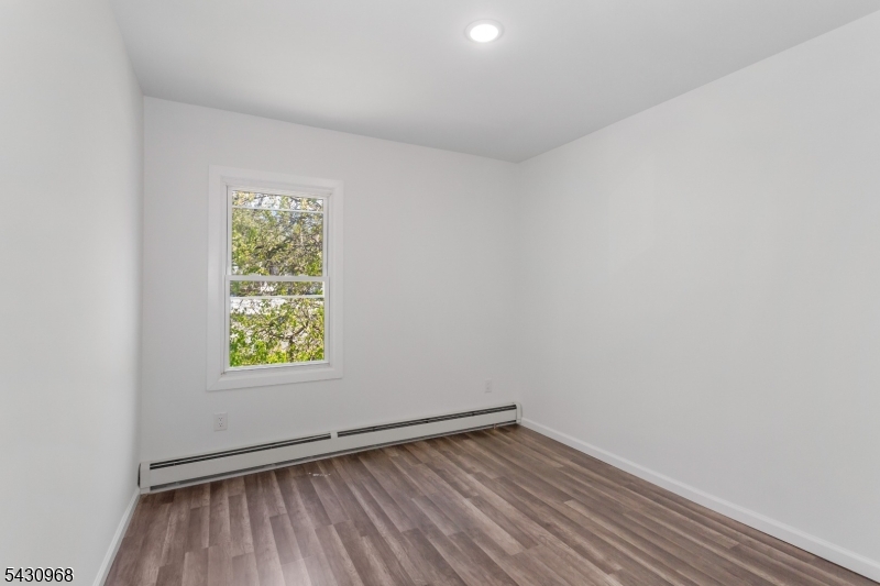 226N Clinton